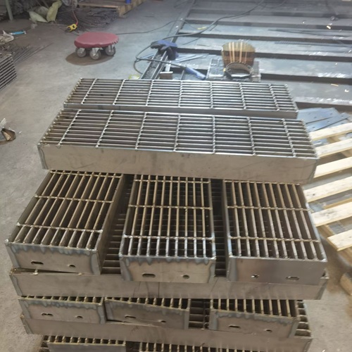 線上線下選購(gòu)鋼格柵，這些差異不了解要吃大虧