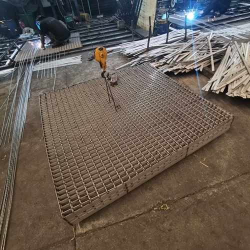 從工業(yè)到藝術(shù)，鋼格柵正在成為設(shè)計(jì)師的新寵