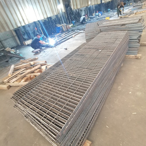 鋼格板背后的努力，遠比你想象得多