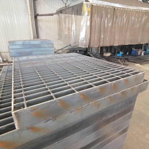 智能工廠里的鋼格板，不只是鋪地那么簡單