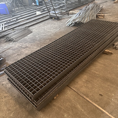 鋼格柵板規(guī)格參數(shù)詳解，選型不再難