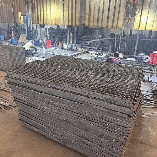 綠色建筑推動(dòng)鋼格柵板市場(chǎng)持續(xù)增長(zhǎng)