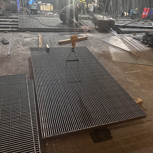 國(guó)內(nèi)鋼格板vs進(jìn)口鋼格板，性價(jià)比分析