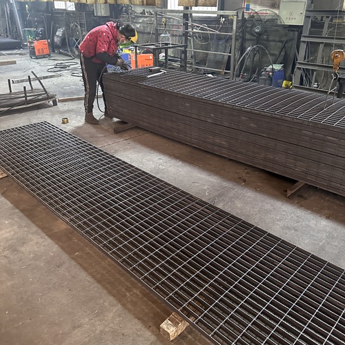 2025鋼格板行業(yè)現(xiàn)狀與未來(lái)，3大趨勢(shì)提前看