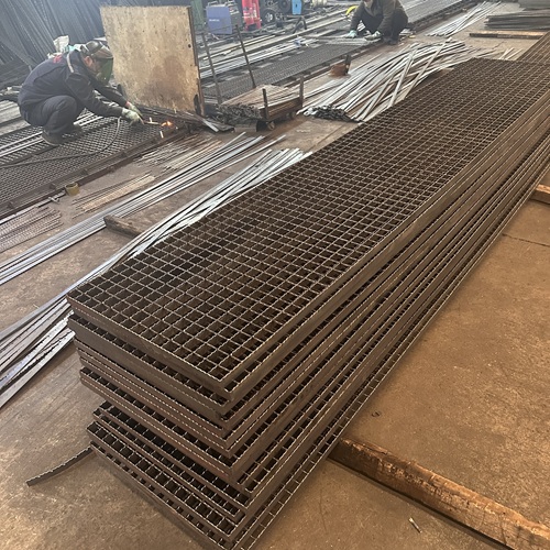 原來這才是鋼格板的真實(shí)實(shí)力，工程人都在夸