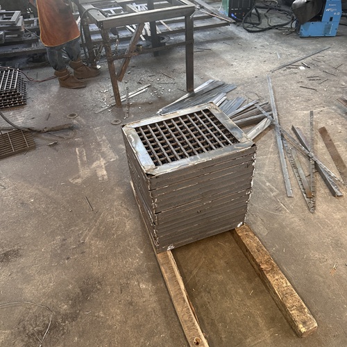 燈火映初心，同心向未來